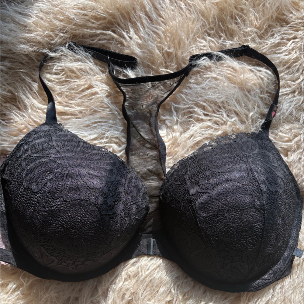 Victoria’s Secret black sports bra front closure seamless polka lace push up 38D